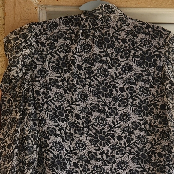 Walter Baker Floral Jeny Ruffle Blouse - Picture 2 of 9